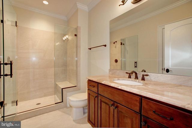 35B ELSIRAGY CT, Mclean, VA 22102