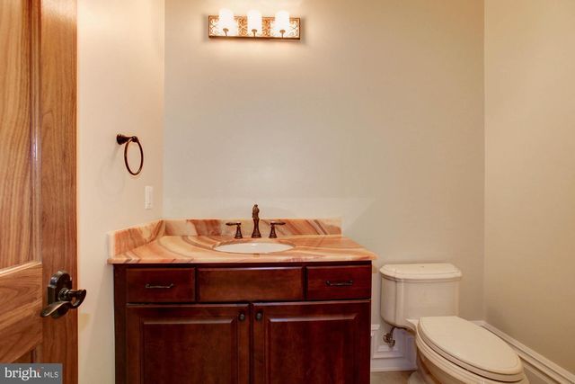 35B ELSIRAGY CT, Mclean, VA 22102