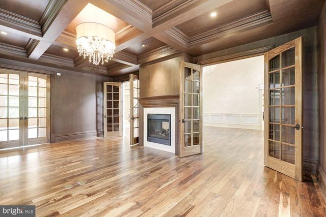 35B ELSIRAGY CT, Mclean, VA 22102