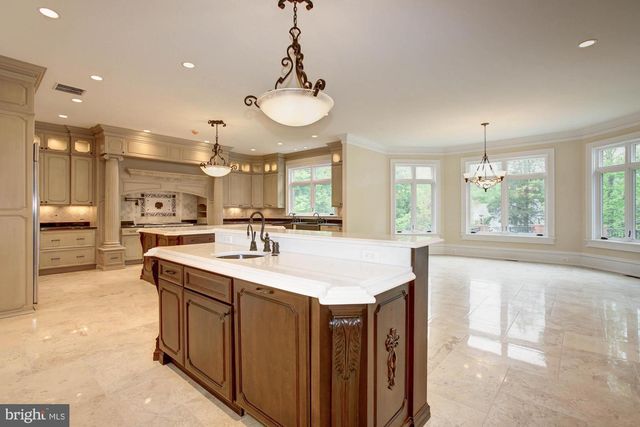 35B ELSIRAGY CT, Mclean, VA 22102