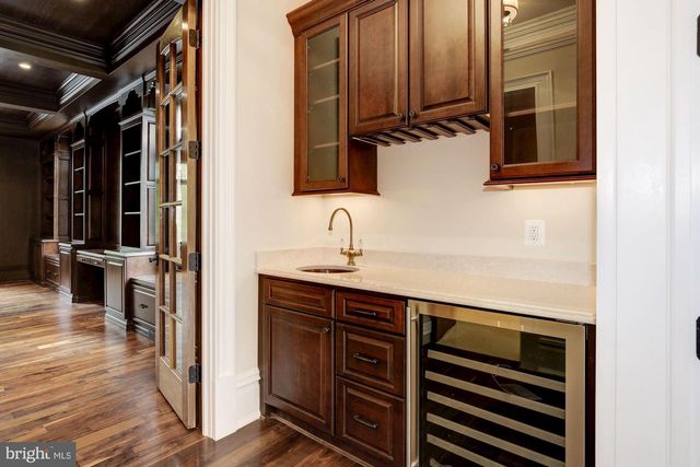 35B ELSIRAGY CT, Mclean, VA 22102