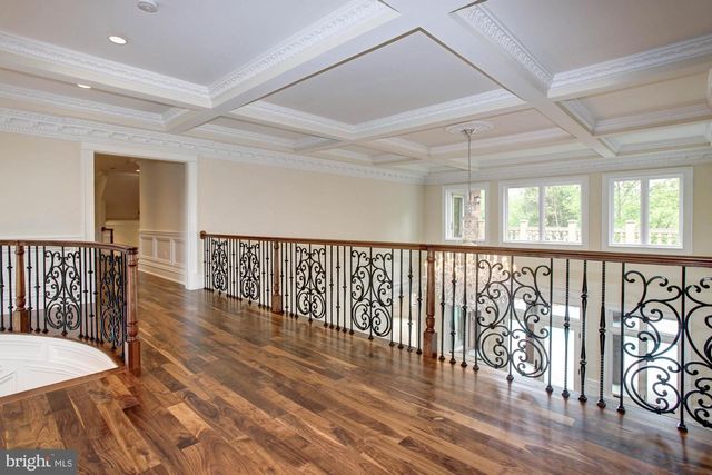 35B ELSIRAGY CT, Mclean, VA 22102