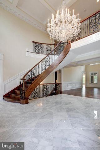 35B ELSIRAGY CT, Mclean, VA 22102