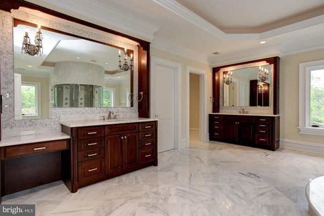 35B ELSIRAGY CT, Mclean, VA 22102