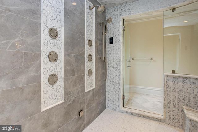 35B ELSIRAGY CT, Mclean, VA 22102