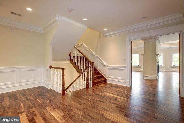 35B ELSIRAGY CT, Mclean, VA 22102