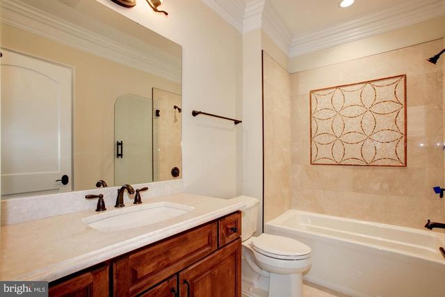 35B ELSIRAGY CT, Mclean, VA 22102