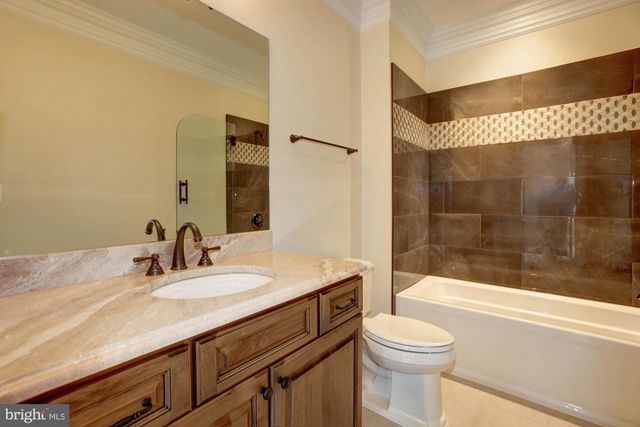 35B ELSIRAGY CT, Mclean, VA 22102