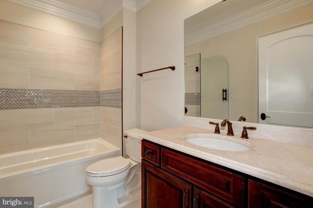 35B ELSIRAGY CT, Mclean, VA 22102