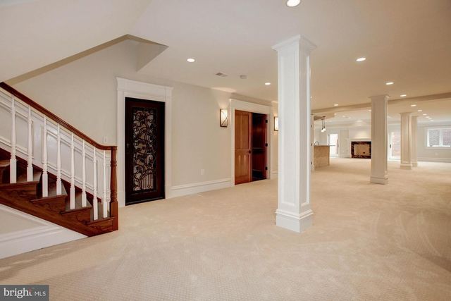 35B ELSIRAGY CT, Mclean, VA 22102