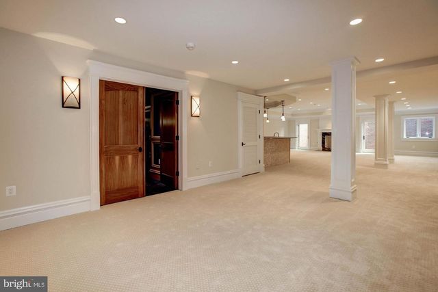 35B ELSIRAGY CT, Mclean, VA 22102