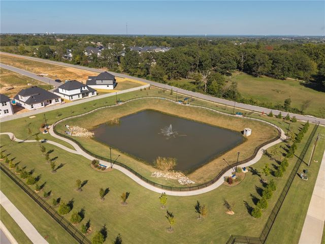 1850 Peacock Road, Centerton, AR 72719