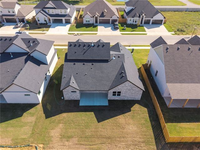 1850 Peacock Road, Centerton, AR 72719