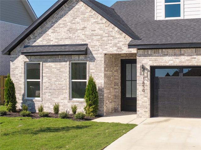 1850 Peacock Road, Centerton, AR 72719