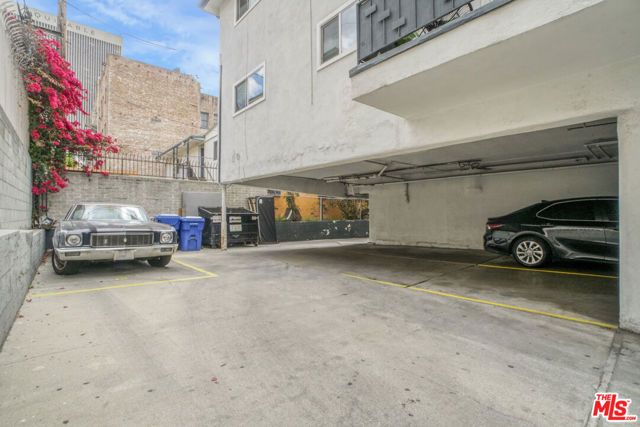 514 S Mariposa Avenue, Los Angeles, CA 90020