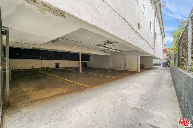 514 S Mariposa Avenue, Los Angeles, CA 90020