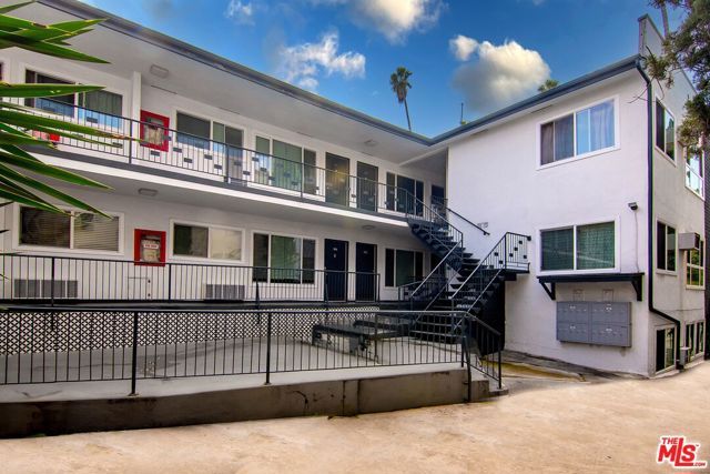 514 S Mariposa Avenue, Los Angeles, CA 90020