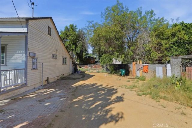 245 Commercial Avenue, Riverside, CA 92507