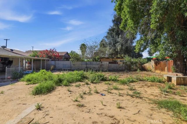 245 Commercial Avenue, Riverside, CA 92507