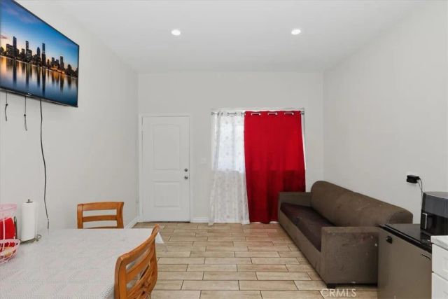 245 Commercial Avenue, Riverside, CA 92507