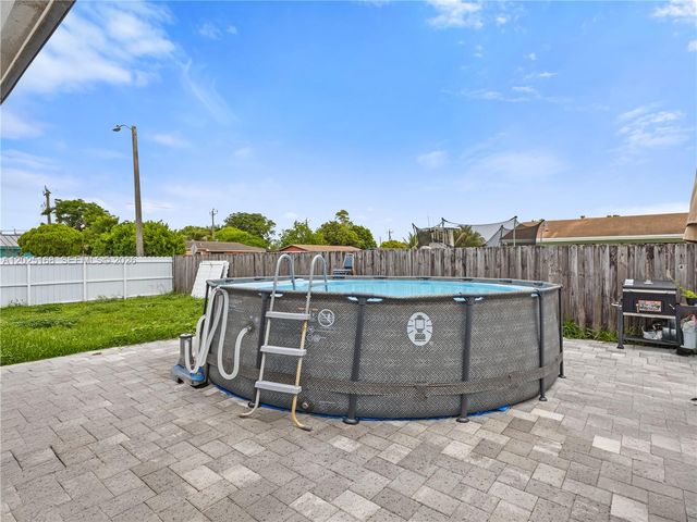 10769 SW 146th St, Miami, FL 33176