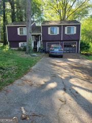 6150 Silver Spur Drive, Lithonia, GA 30058