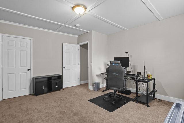 134 Hunter Ridge Drive, Lawrenceburg, KY 40342
