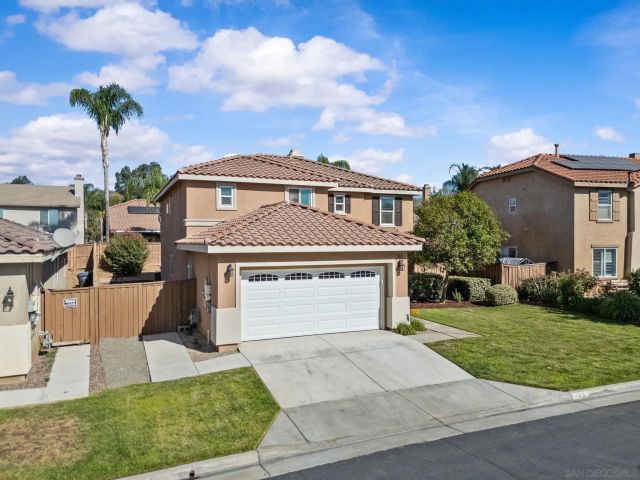 183 La Amistad Way, Hemet, CA 92545