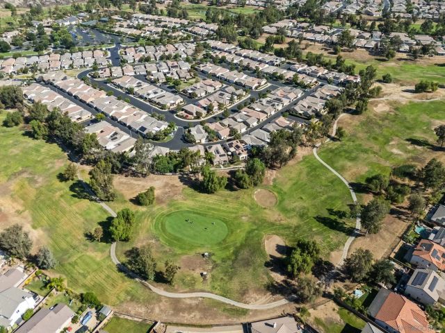 183 La Amistad Way, Hemet, CA 92545