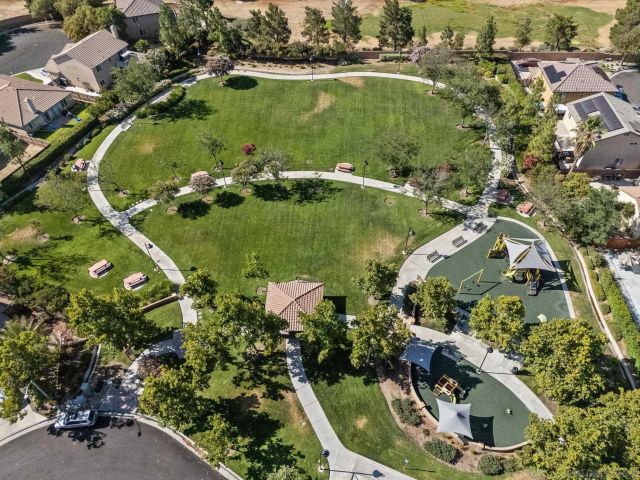 183 La Amistad Way, Hemet, CA 92545