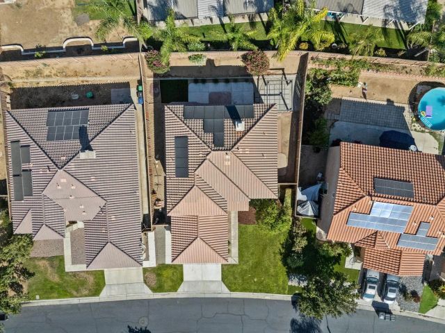 183 La Amistad Way, Hemet, CA 92545