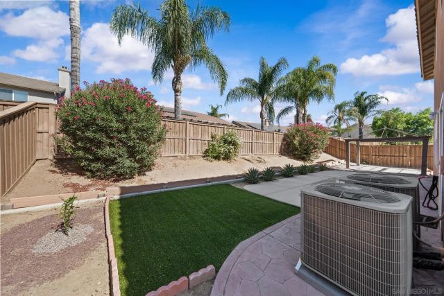 183 La Amistad Way, Hemet, CA 92545