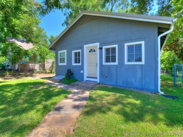 306 N Grant Avenue, Sand Springs, OK 74063