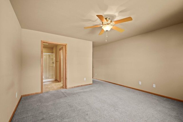 7 Half Moon Court, Madison, WI 53718