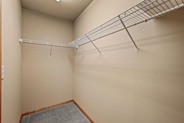7 Half Moon Court, Madison, WI 53718