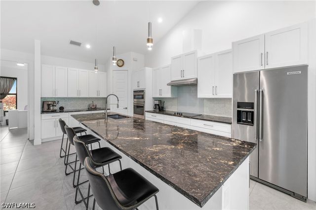 18355 Fairmont DR, Naples, FL 34114