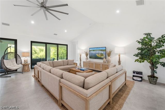 18355 Fairmont DR, Naples, FL 34114