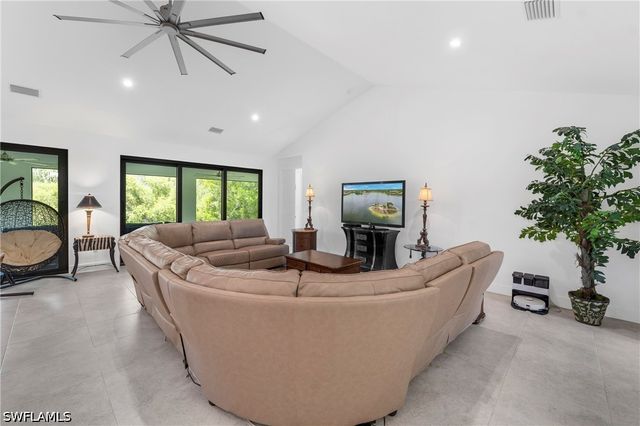 18355 Fairmont DR, Naples, FL 34114