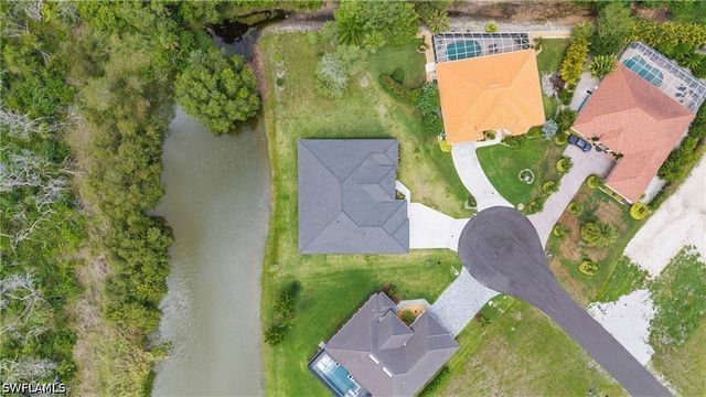 18355 Fairmont DR, Naples, FL 34114