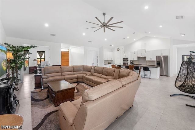 18355 Fairmont DR, Naples, FL 34114