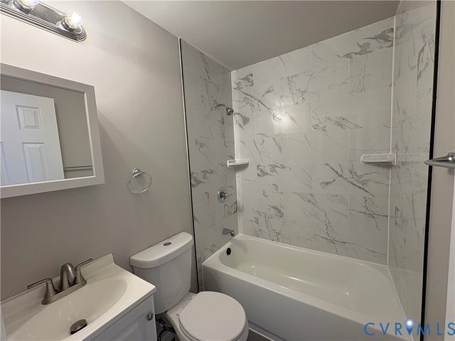 174 McKeever St, Petersburg, VA 23803