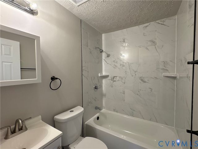 174 McKeever St, Petersburg, VA 23803