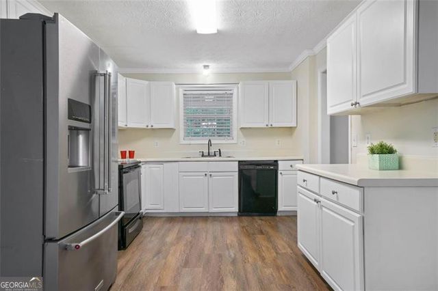 3235 Harms Way, Snellville, GA 30039