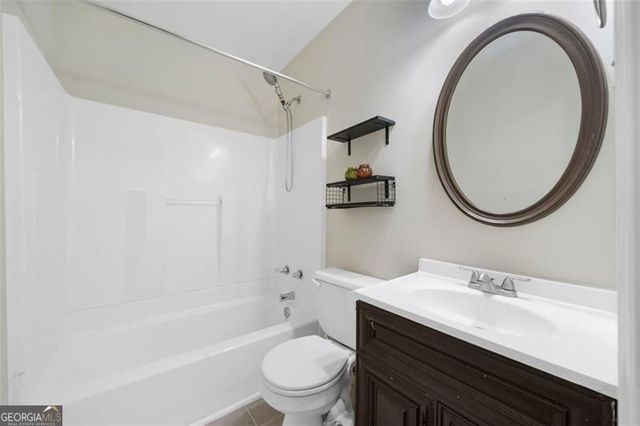 3235 Harms Way, Snellville, GA 30039