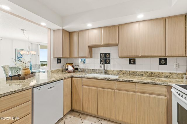 3047 S Atlantic Ave Apt 1002, Daytona Beach Shores, FL 32118