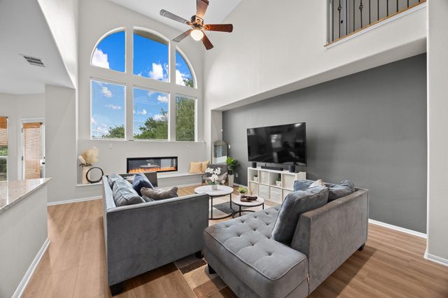 4323 Angelico LN, Round Rock, TX 78681