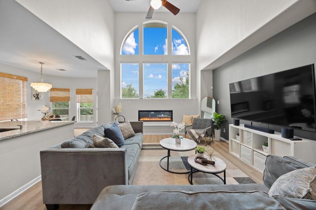 4323 Angelico LN, Round Rock, TX 78681