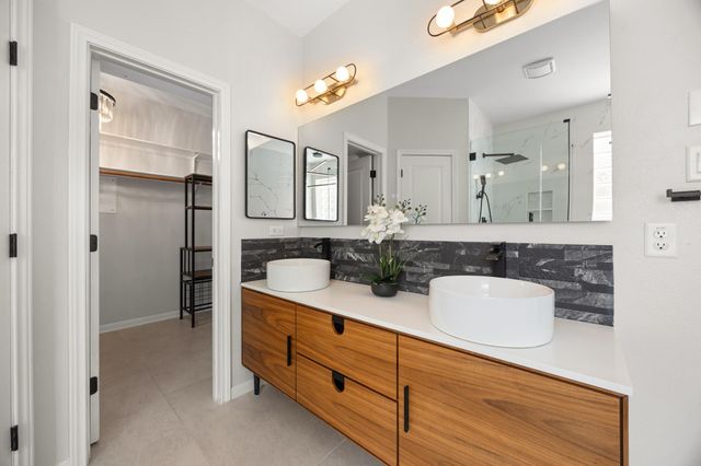 4323 Angelico LN, Round Rock, TX 78681