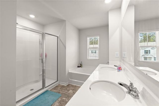 2712 Serena Way, Atlanta, GA 30331