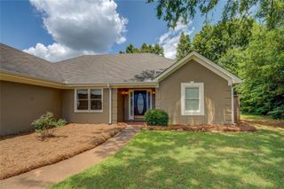 1615 CLAIRMONT SW Lane, Conyers, GA 30094